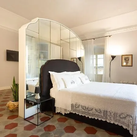 San Carlo Oda ve Kahvaltı Noto