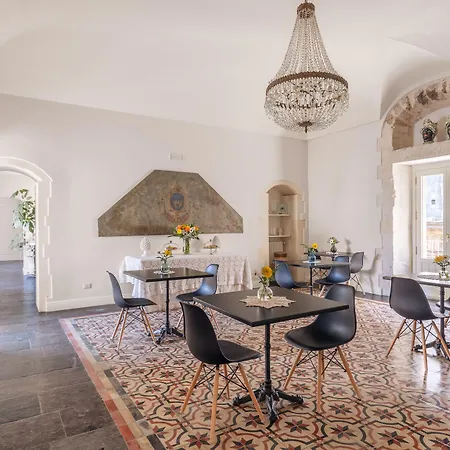Oda ve Kahvaltı San Carlo 4*