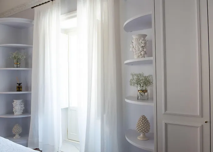 San Carlo Oda ve Kahvaltı 4*