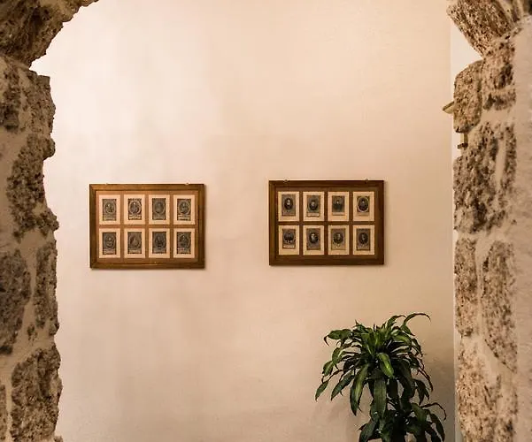 Oda ve Kahvaltı San Carlo 4*