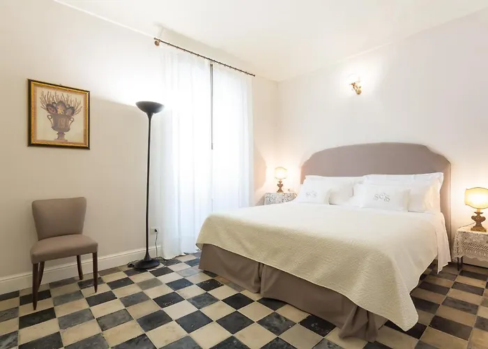 Oda ve Kahvaltı San Carlo Noto
